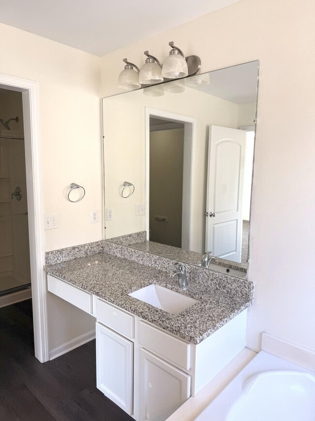 Building Photo - 33213 Saddleback Dr