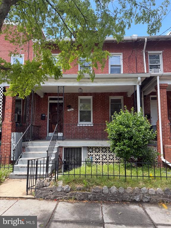 Building Photo - 1919 16th St SE