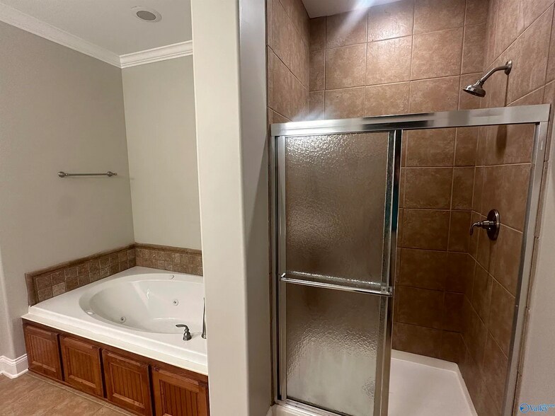 Building Photo - 12082 Southern Charm Blvd