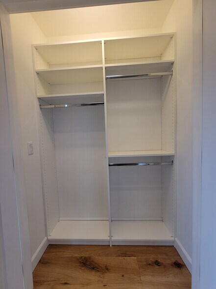 Brm 3 Closet - 410 Miramar Dr