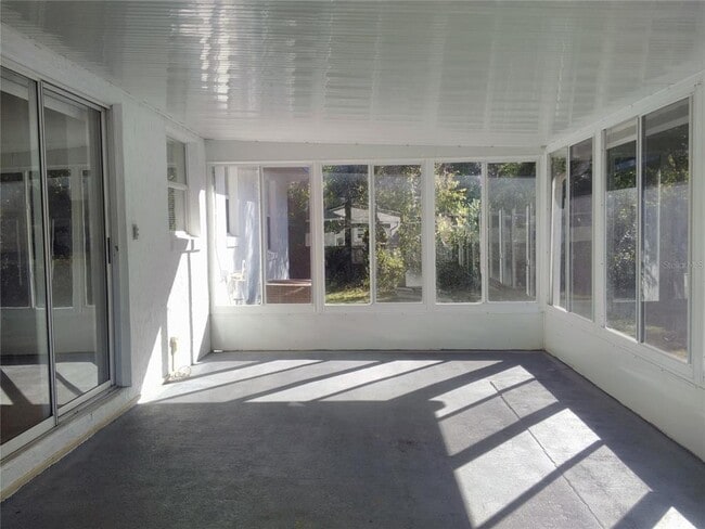 Building Photo - 330 Chestnut Ave