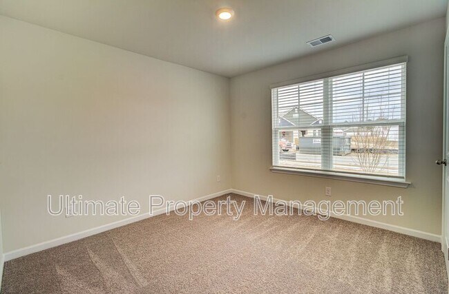 Building Photo - 1823 Fox Trce Cir