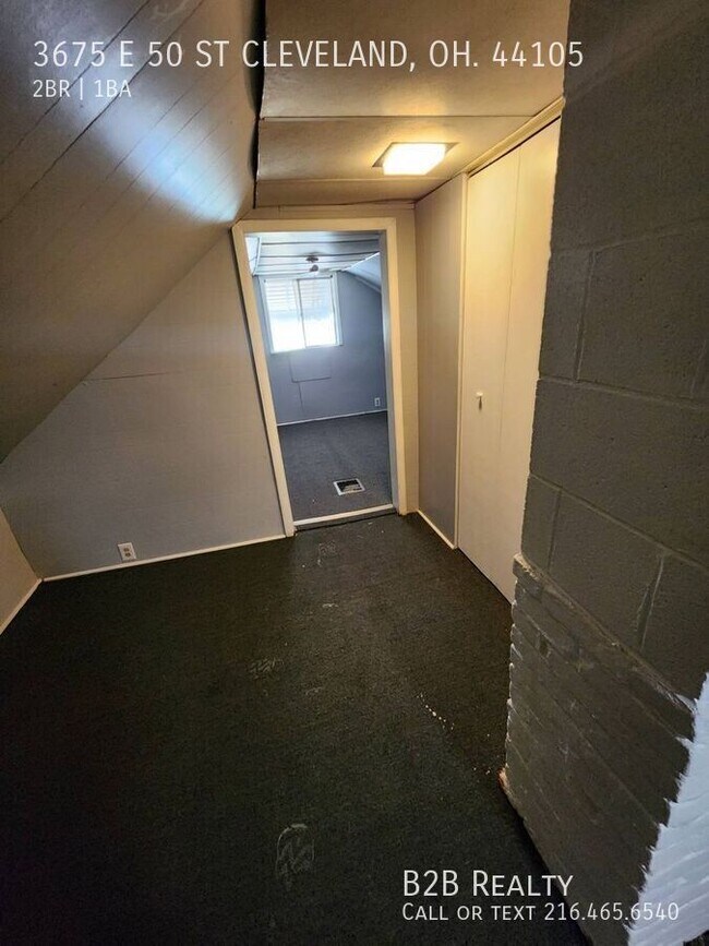 Building Photo - 3675 E 50th St