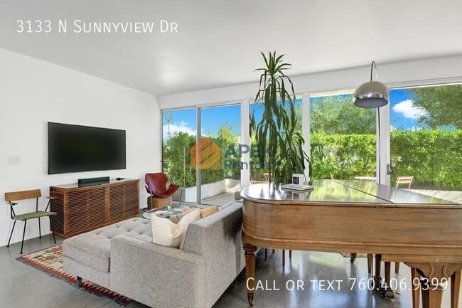 Building Photo - 3133 N Sunnyview Dr