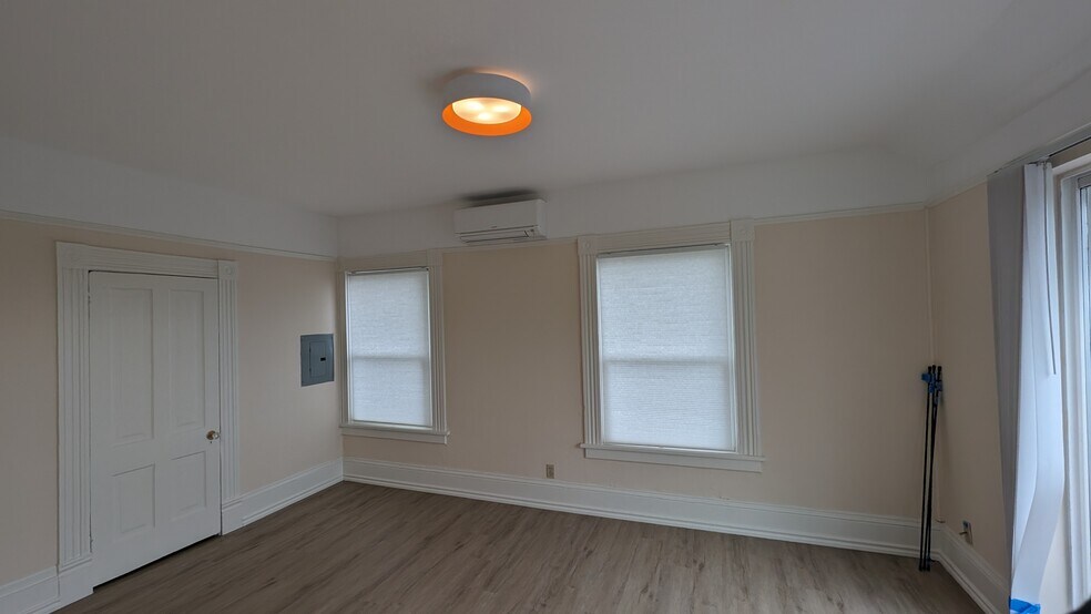 East Bedroom1 - 4049 Latona Avenue NE