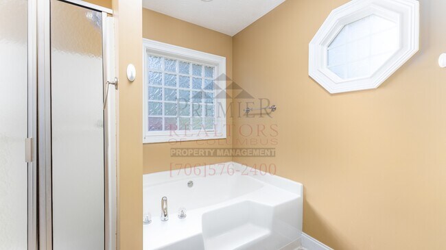 Building Photo - 251 Owens Rd