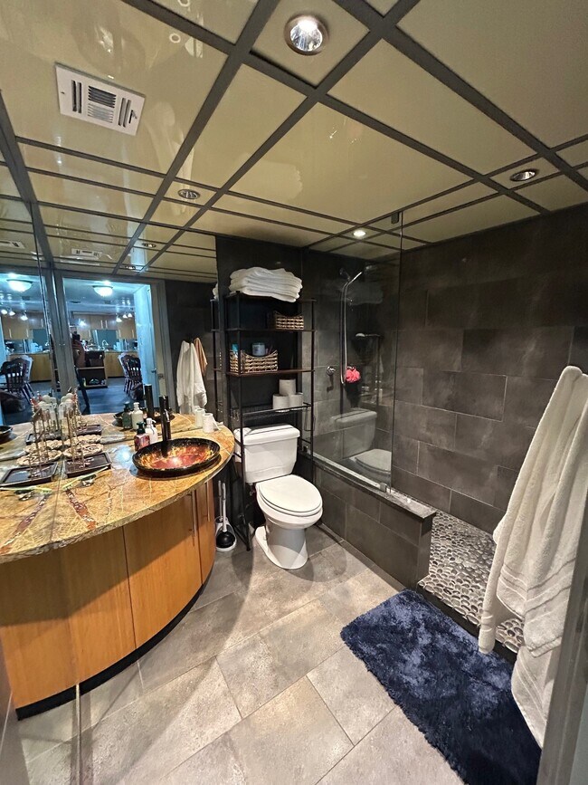 Building Photo - 1800 Lavaca St