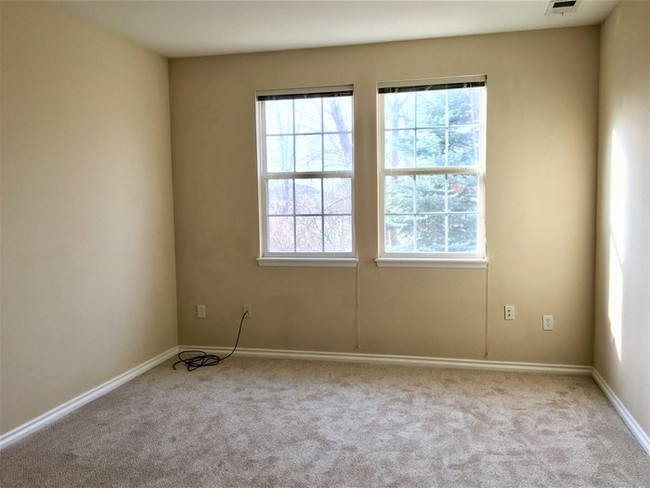 Building Photo - Beautiful Condo in Broomfield
