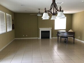 Building Photo - 198 Paseo Vista Cir