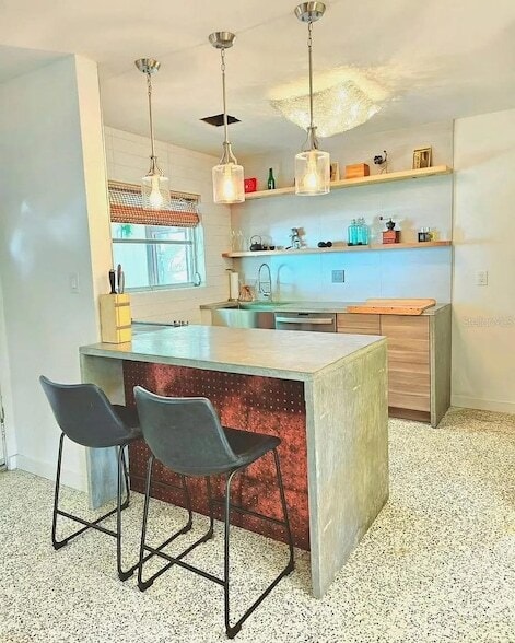 Building Photo - 3579 Plantation Dr