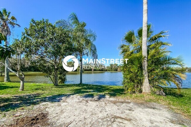 Building Photo - 3 Bedroom Pet-Friendly Home in TAMPA, FL with Main Street Renewal