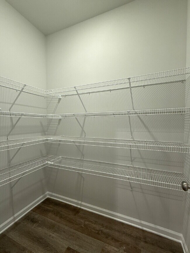 Building Photo - 102 Ranna Dr