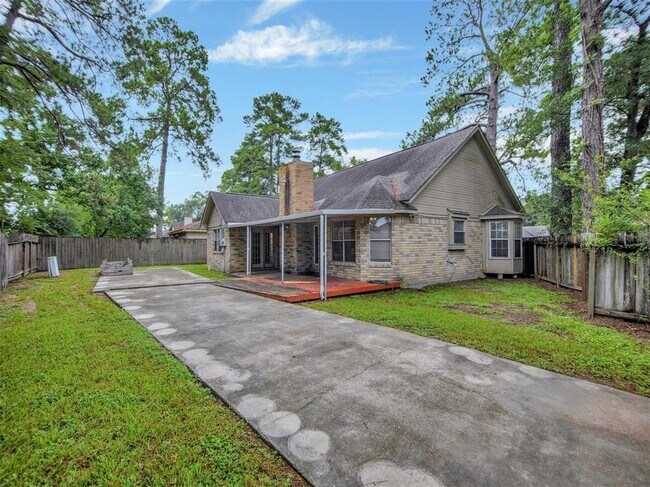Building Photo - 23346 Balthasar St