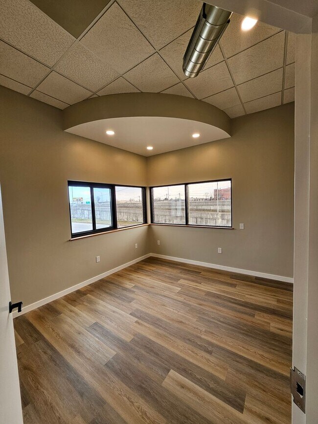 Building Photo - Brand new 2 bed apartment,