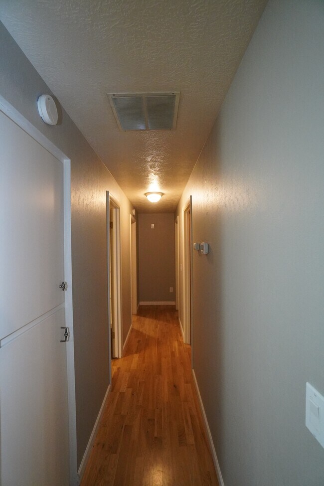 Building Photo - 9594 W Telfair Dr