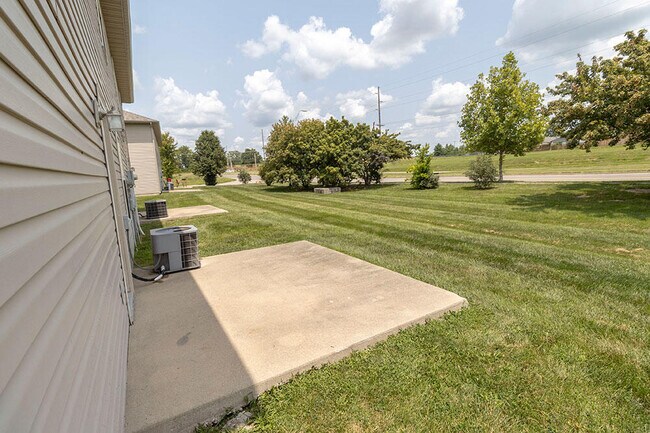 Building Photo - 4016 Snowy Owl Dr