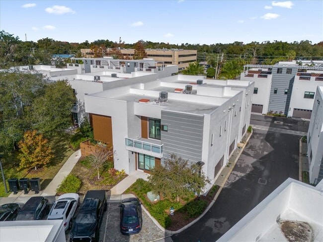 Building Photo - 1776 Mondrian Cir