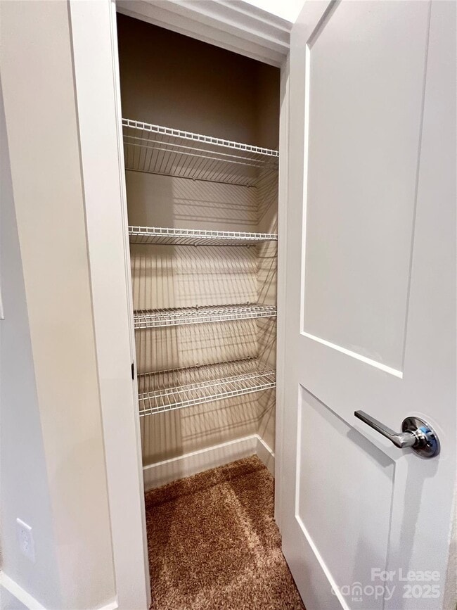 Building Photo - 3011 Citizens Ln