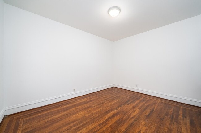 Building Photo - 429 Fairmount Ave