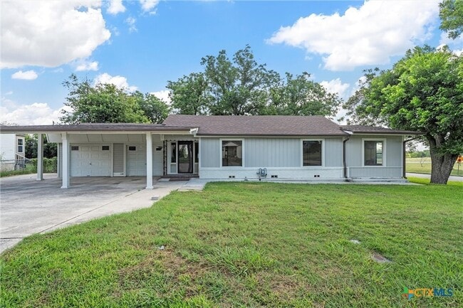Primary Photo - 1524 E Avenue B