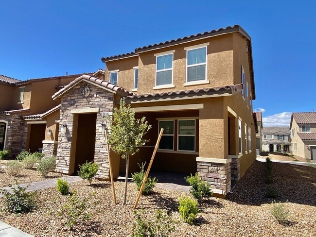Building Photo - STUNNING BRAND NEW 3 BEDROOMS 2.5 BATHROOMS TWO STORY TOWNHOUSE WITH 2 CAR GARAGE