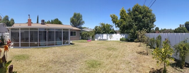 Building Photo - 6532 Gross Ave