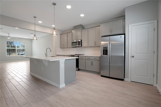 Building Photo - 628 Pothos St