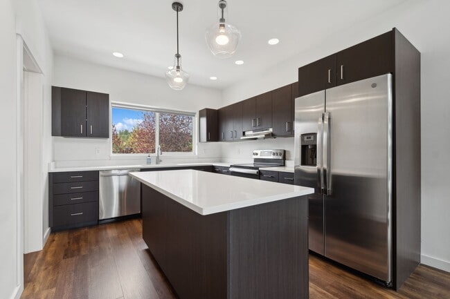 Building Photo - Alta Views Condo
