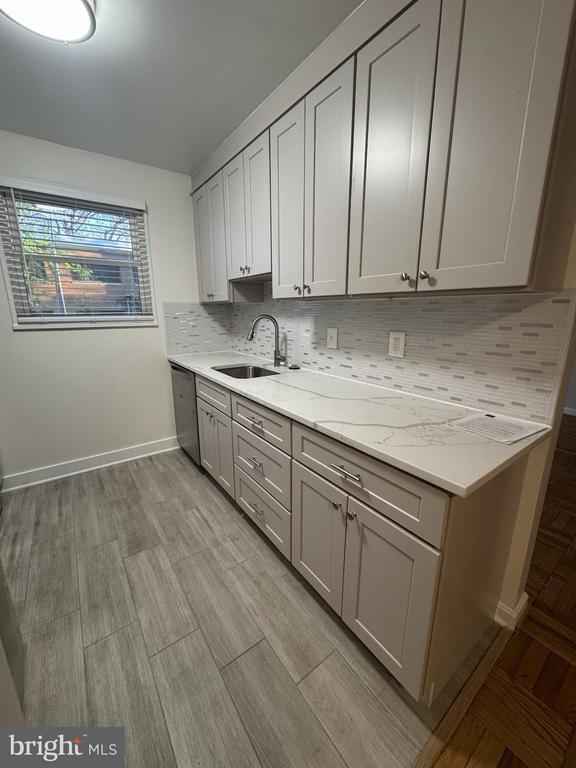 Building Photo - 500 S Courthouse Rd