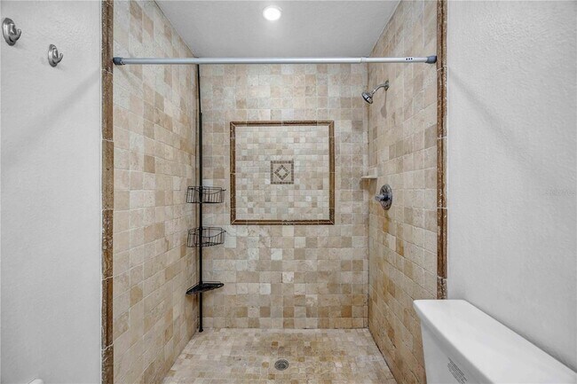 Building Photo - 727 Kensington Lake Cir