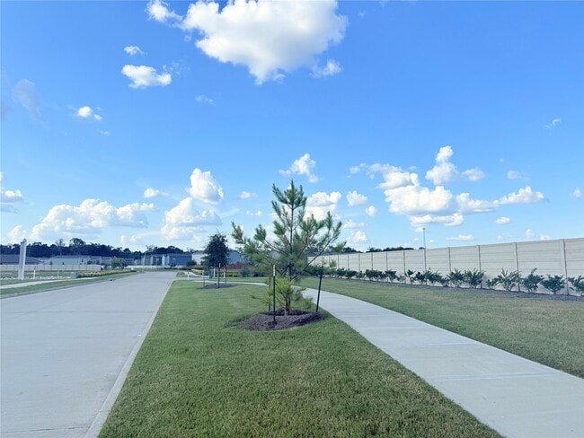 Building Photo - 17941 Valle Cupa Ln