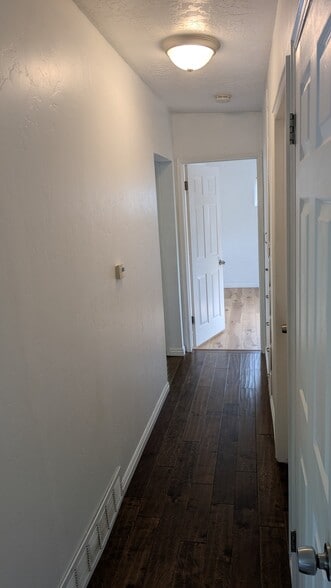Building Photo - 711 W 1400 S