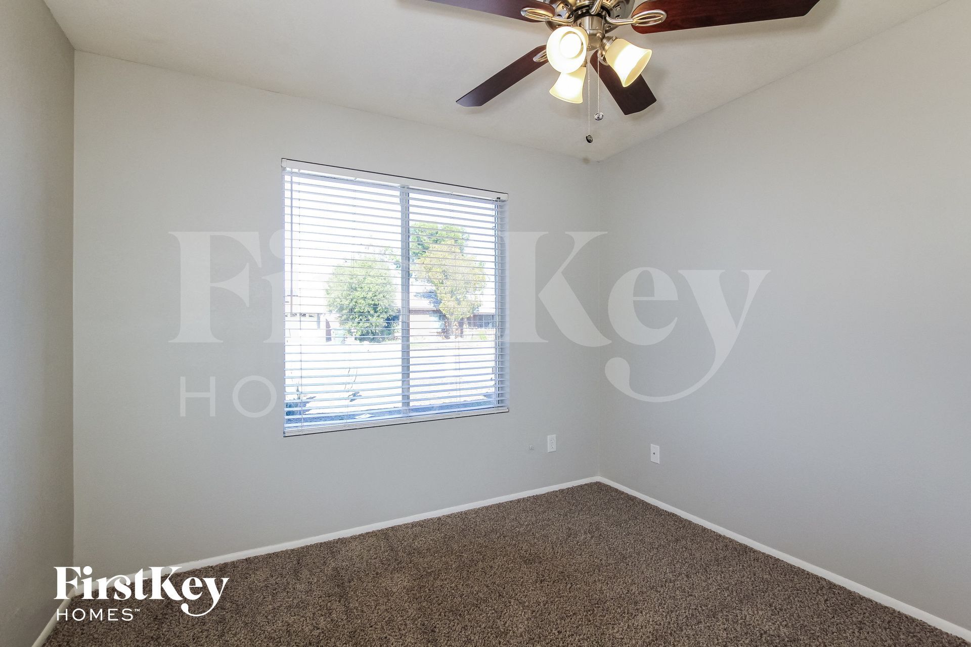 Building Photo - 2041 W Windrose Dr