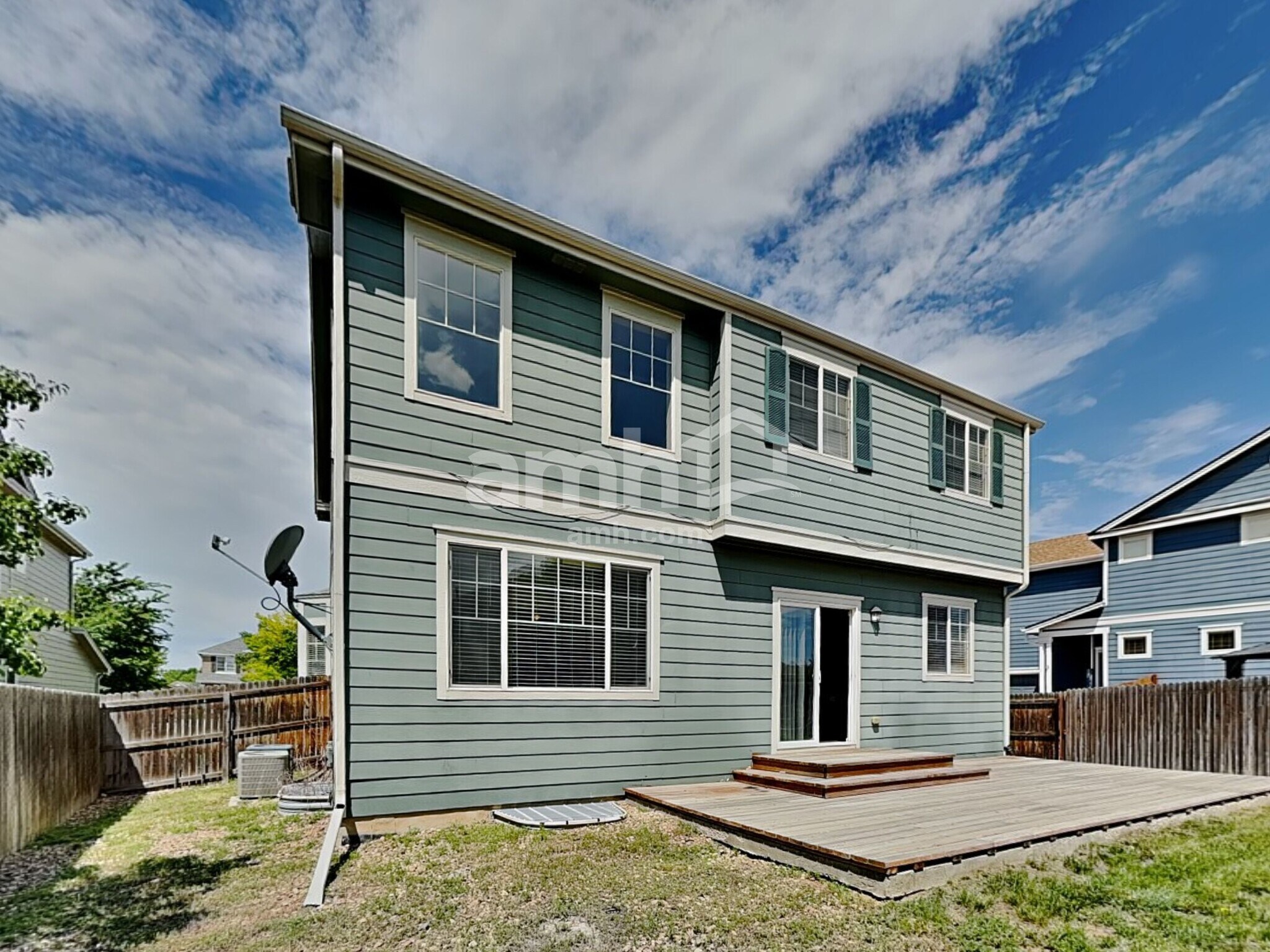Building Photo - 10572 Vaughn Ct