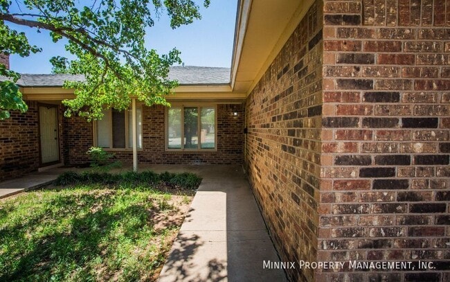 Building Photo - 5807 2nd St