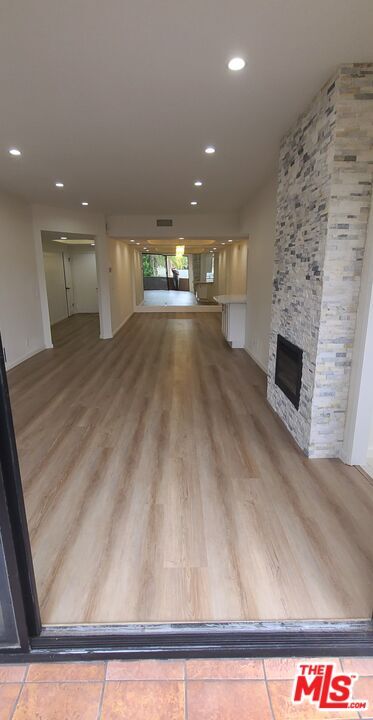 Building Photo - 1557 S Beverly Glen Blvd