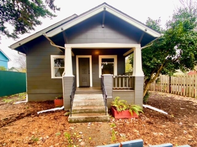 Building Photo - 8236 N Olympia St