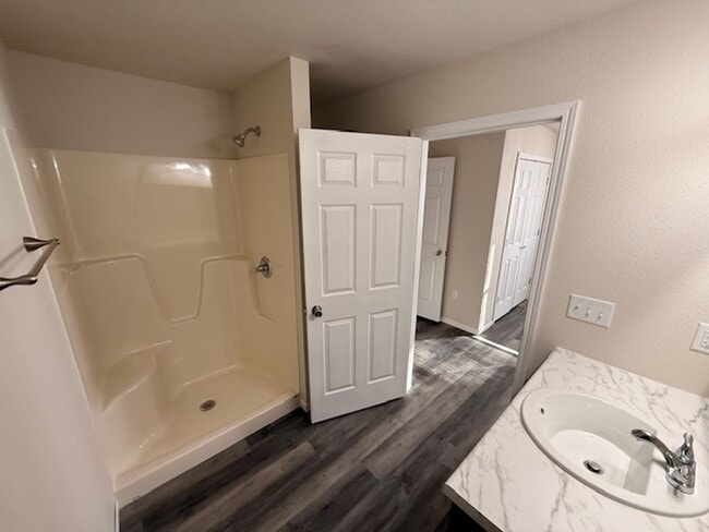 Building Photo - 217 Brock Ave