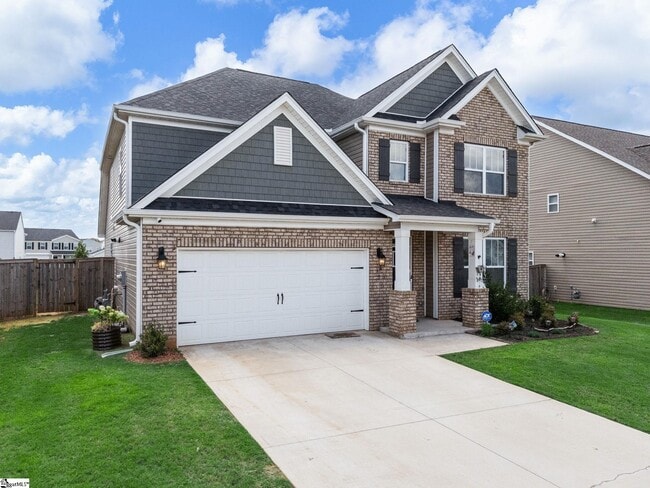 Building Photo - 211 Pollyanna Dr