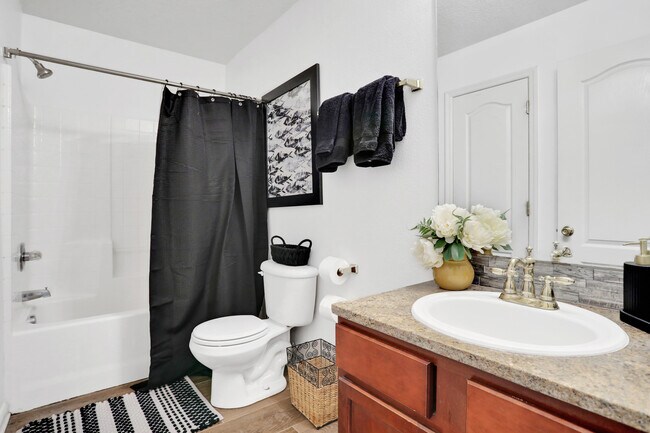 Building Photo - 12746 Megan Jean Ct