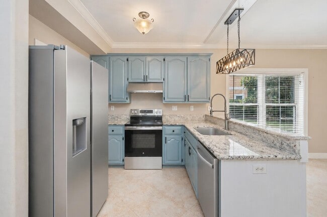 Building Photo - 272 Calusa Blvd