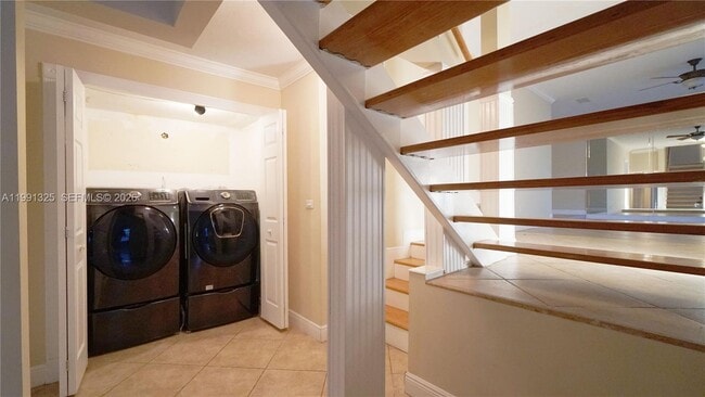 Building Photo - 9220 SW 103rd Ave