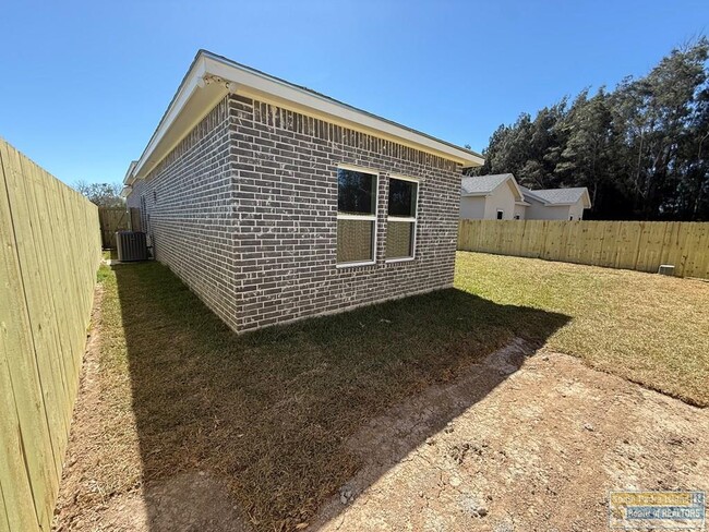 Building Photo - 2626 Haverford Blvd