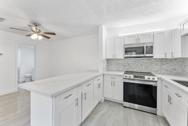 Building Photo - 1624 Forest Lakes Cir