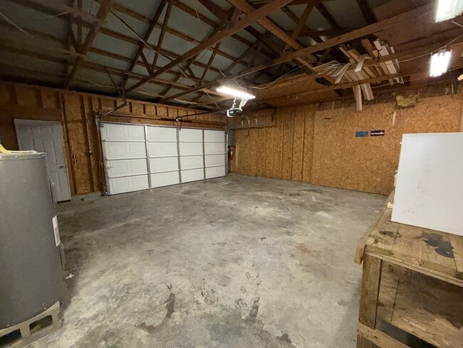 Building Photo - 23 E Brown St