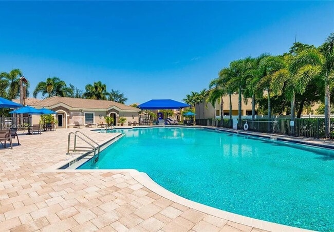 Building Photo - 19117 NE 8th Ct