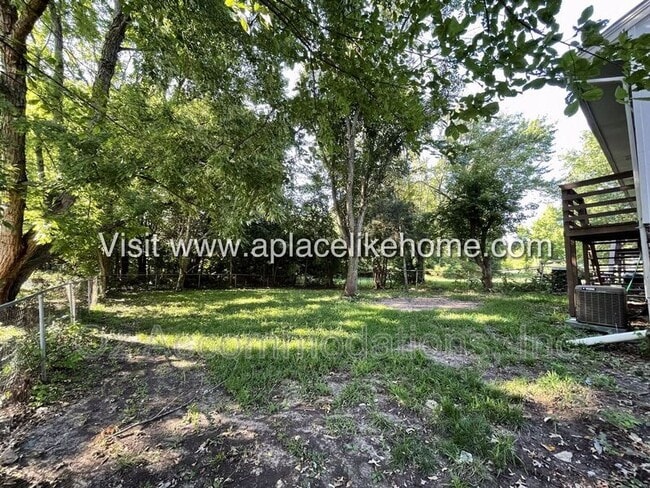 Building Photo - 13139 S Brougham Dr