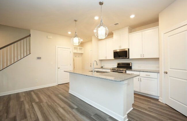 Building Photo - !!! COMING SOON!!! Updated 3BR 3BA Home w/ Private Yard • Stainless Kitchen • Loft in Huntersville