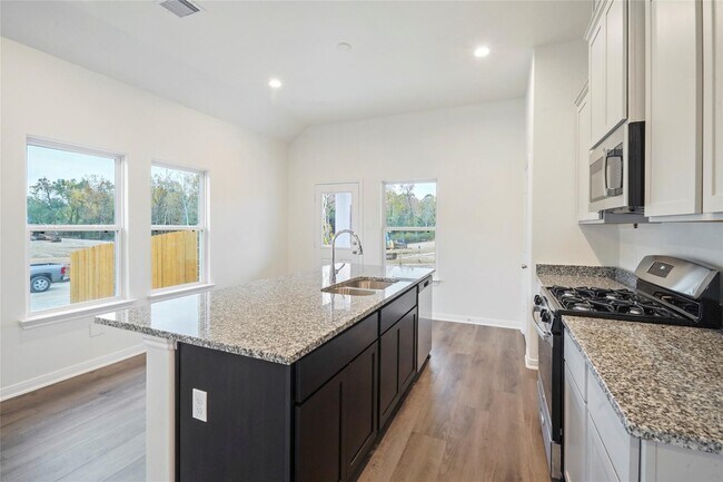 Building Photo - 11703 Eclipse Dr