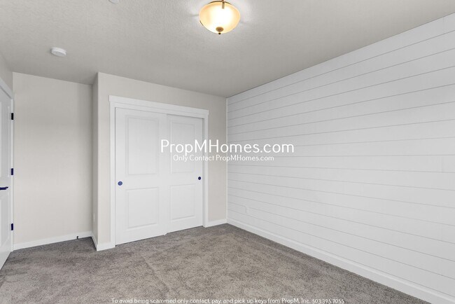 Building Photo - Three Level Home in Villebois - 4 Bedrooms!
